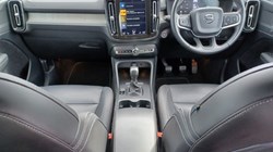 2019 (19) VOLVO XC40 1.5 T3 Inscription 5dr 5681733