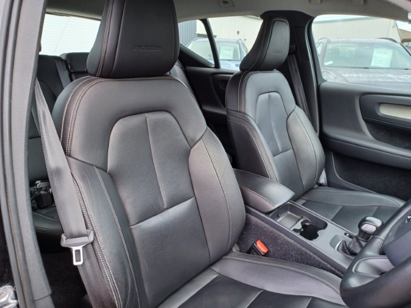 2019 (19) VOLVO XC40 1.5 T3 Inscription 5dr 5681729