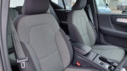 2024 (73) VOLVO XC40 2.0 B3P Core 5dr Auto 5684247