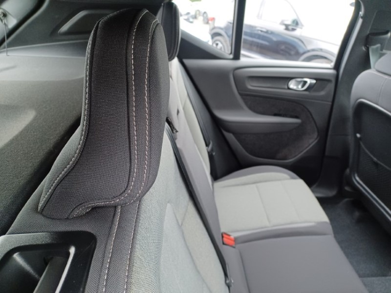 2024 (73) VOLVO XC40 2.0 B3P Core 5dr Auto 5684248