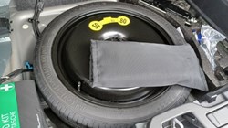 2024 (73) VOLVO XC40 2.0 B3P Core 5dr Auto 5684255