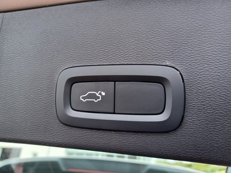2024 (73) VOLVO XC40 2.0 B3P Core 5dr Auto 5684256