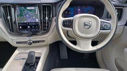 2022 (72) VOLVO XC60 2.0 B4D Plus Dark 5dr AWD Geartronic 5682799