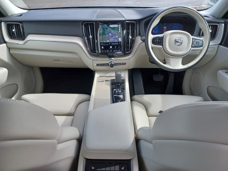 2022 (72) VOLVO XC60 2.0 B4D Plus Dark 5dr AWD Geartronic 5682800