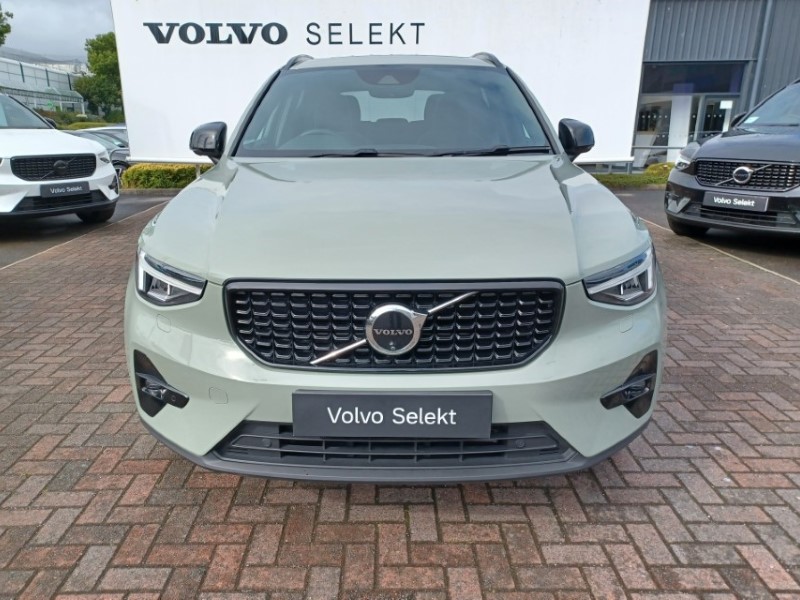 2023 (23) VOLVO XC40 1.5 T5 Recharge PHEV Ultimate Dark 5dr Auto 5733867