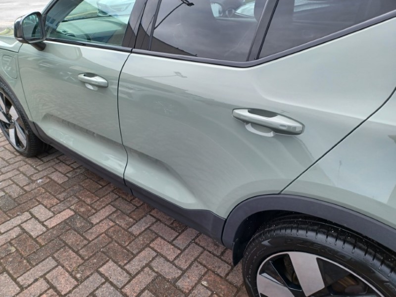 2023 (23) VOLVO XC40 1.5 T5 Recharge PHEV Ultimate Dark 5dr Auto 5733917