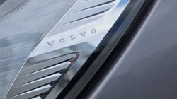 2025 (75) VOLVO XC60 2.0 B5P Plus Dark 5dr AWD Geartronic 5749196