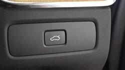 2025 (75) VOLVO XC60 2.0 B5P Plus Dark 5dr AWD Geartronic 5749112
