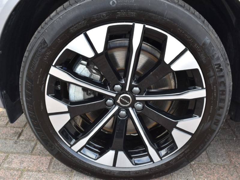 2025 (75) VOLVO XC60 2.0 B5P Plus Dark 5dr AWD Geartronic 5749197