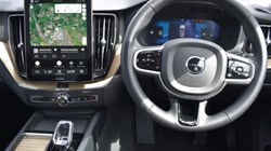 2025 (75) VOLVO XC60 2.0 B5P Plus Dark 5dr AWD Geartronic 5749138