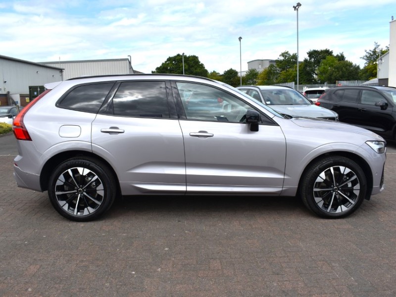 2025 (75) VOLVO XC60 2.0 B5P Plus Dark 5dr AWD Geartronic 5749104
