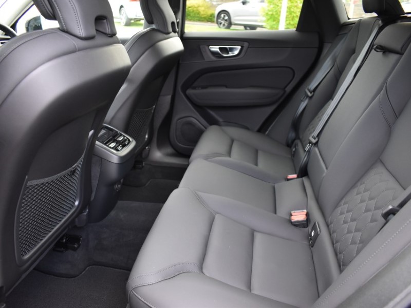 2025 (75) VOLVO XC60 2.0 B5P Plus Dark 5dr AWD Geartronic 5749144