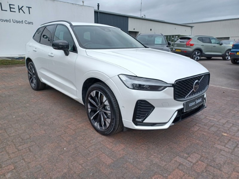 2025 (75) VOLVO XC60 2.0 B5P Plus Dark 5dr AWD Geartronic
