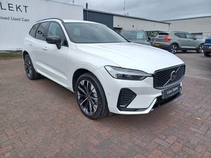 2025 (75) VOLVO XC60 2.0 B5P Plus Dark 5dr AWD Geartronic