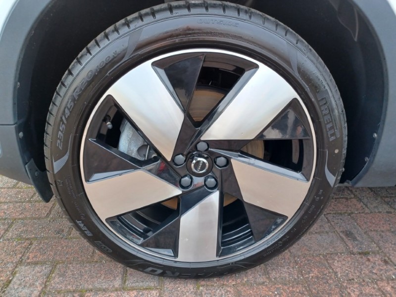 2023 (23) VOLVO C40 170kW Recharge Ultimate 69kWh 5dr Auto 5788982