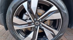 2025 (25) VOLVO XC40 2.0 B4P Plus Dark 5dr Auto 5750679