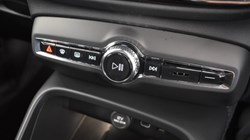 2025 (25) VOLVO XC40 2.0 B4P Plus Dark 5dr Auto 5750663