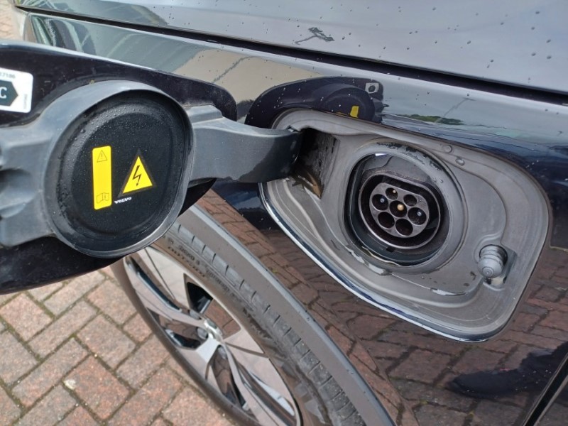 2022 (22) VOLVO XC40 1.5 T4 Recharge PHEV Plus Dark 5dr Auto 5767068
