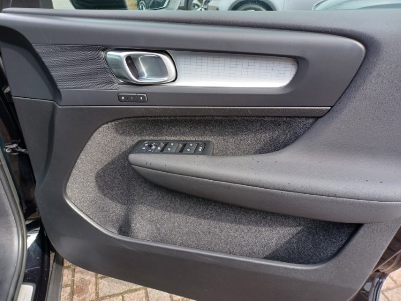 2022 (22) VOLVO XC40 1.5 T4 Recharge PHEV Plus Dark 5dr Auto 5767007