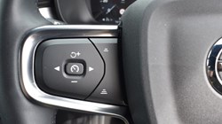 2022 (22) VOLVO XC40 1.5 T4 Recharge PHEV Plus Dark 5dr Auto 5767049