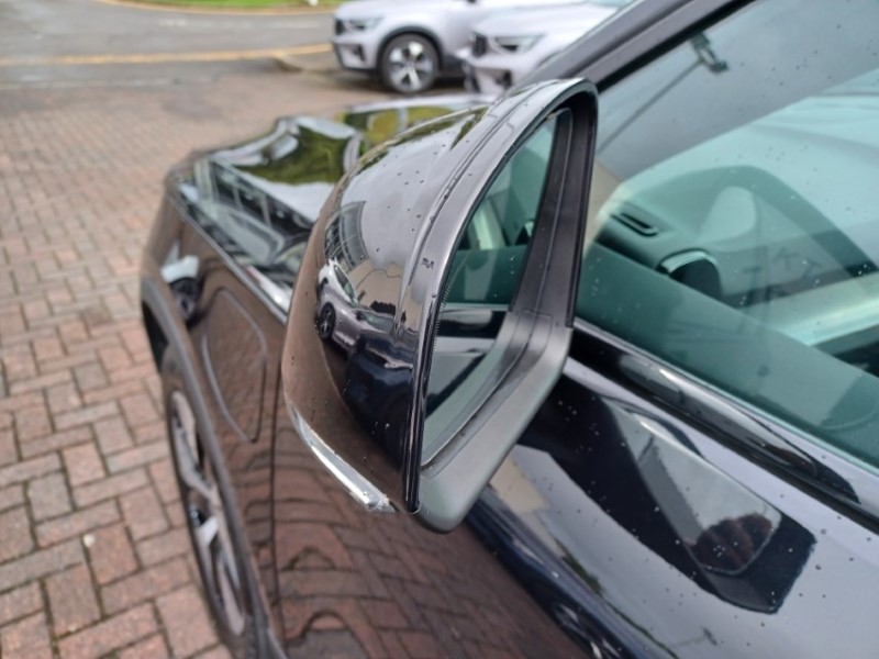 2022 (22) VOLVO XC40 1.5 T4 Recharge PHEV Plus Dark 5dr Auto 5767069