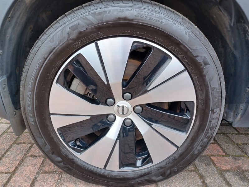 2022 (22) VOLVO XC40 1.5 T4 Recharge PHEV Plus Dark 5dr Auto 5767067