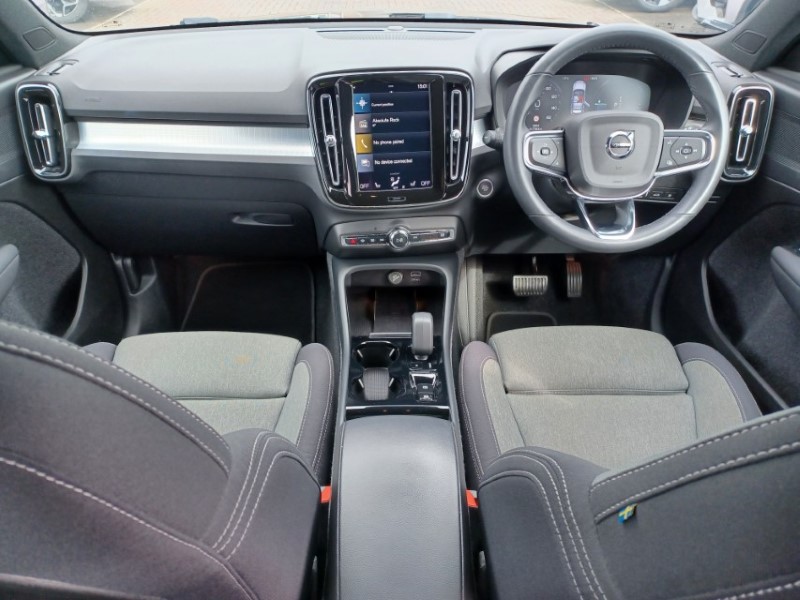 2022 (22) VOLVO XC40 1.5 T4 Recharge PHEV Plus Dark 5dr Auto 5767016