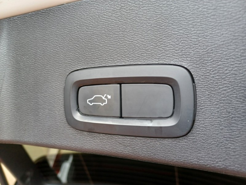 2021 (21) VOLVO XC40 1.5 T3 [163] R DESIGN 5dr Geartronic 5744427