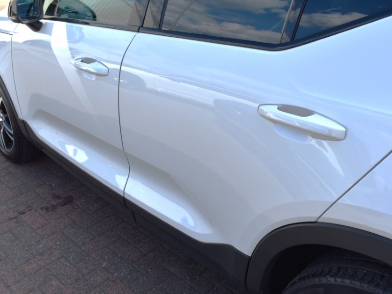 2021 (21) VOLVO XC40 1.5 T3 [163] R DESIGN 5dr Geartronic 5744454