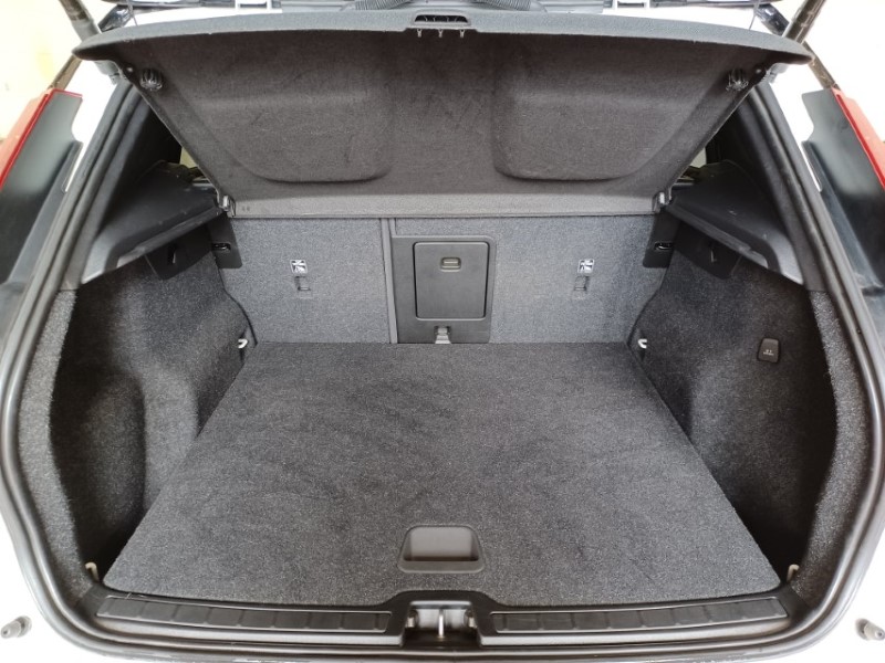 2021 (21) VOLVO XC40 1.5 T3 [163] R DESIGN 5dr Geartronic 5744426