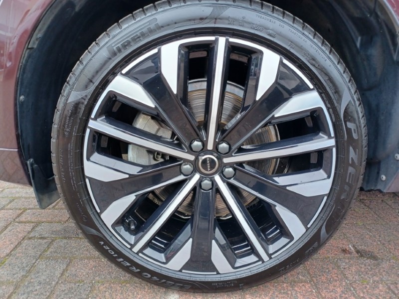 2025 (75) VOLVO XC60 2.0 B5P Ultra Dark 5dr AWD Geartronic 5804671