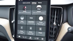 2025 (75) VOLVO XC60 2.0 B5P Ultra Dark 5dr AWD Geartronic 5804660