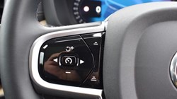 2025 (75) VOLVO XC60 2.0 B5P Ultra Dark 5dr AWD Geartronic 5804668