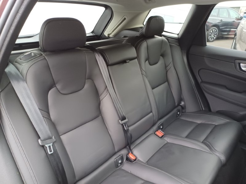 2025 (75) VOLVO XC60 2.0 B5P Ultra Dark 5dr AWD Geartronic 5804563