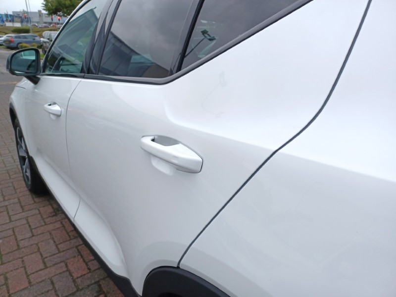 2025 (75) VOLVO XC40 2.0 B3P Plus Dark 5dr Auto 5792547