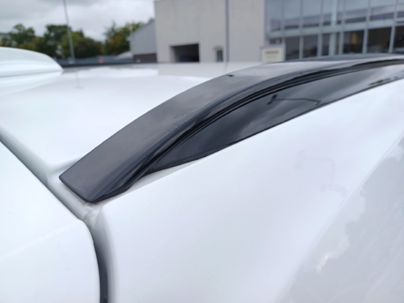 2025 (75) VOLVO XC40 2.0 B3P Plus Dark 5dr Auto 5792545