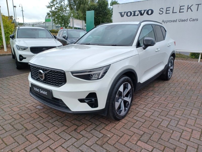 2025 (75) VOLVO XC40 2.0 B3P Plus Dark 5dr Auto 5792426
