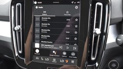 2025 (75) VOLVO XC40 2.0 B3P Plus Dark 5dr Auto 5792538