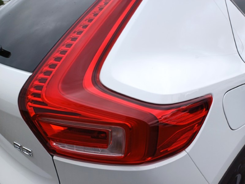 2025 (75) VOLVO XC40 2.0 B3P Plus Dark 5dr Auto 5792543