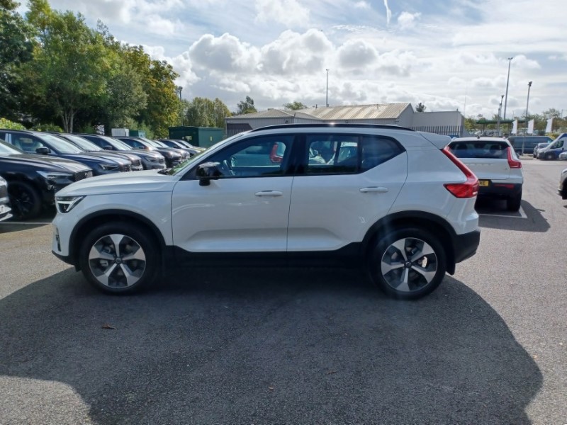 2026 (26) VOLVO XC40 2.0 B3P Plus Dark 5dr Auto 5787514