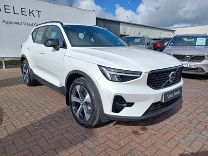 2026 (26) VOLVO XC40 2.0 B3P Plus Dark 5dr Auto