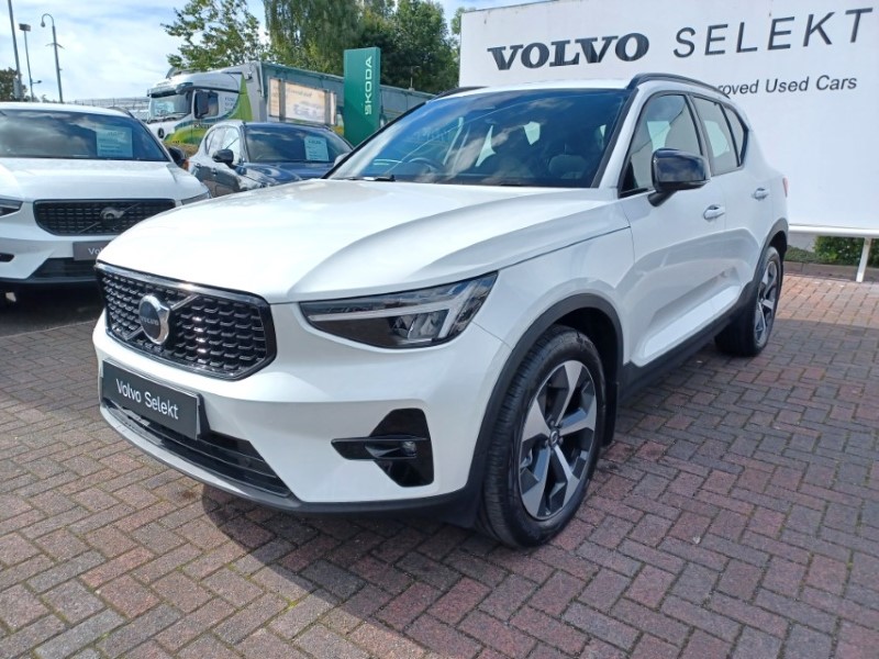 2026 (26) VOLVO XC40 2.0 B3P Plus Dark 5dr Auto 5787509