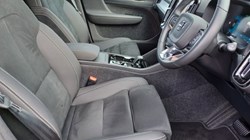 2026 (26) VOLVO XC40 2.0 B3P Plus Dark 5dr Auto 5809564