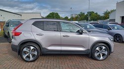 2026 (26) VOLVO XC40 2.0 B3P Plus Dark 5dr Auto 5809513