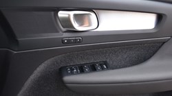 2026 (26) VOLVO XC40 2.0 B3P Plus Dark 5dr Auto 5809595