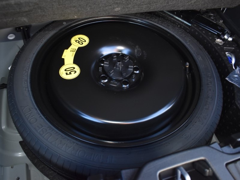 2025 (75) VOLVO XC40 2.0 B3P Plus Dark 5dr Auto 5820721