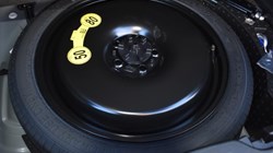 2025 (75) VOLVO XC40 2.0 B3P Plus Dark 5dr Auto 5820721