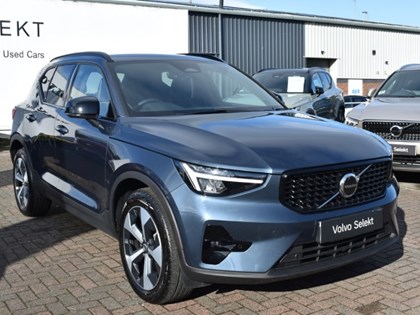 2025 (75) VOLVO XC40 2.0 B3P Plus Dark 5dr Auto