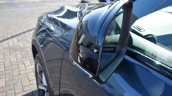 2025 (75) VOLVO XC40 2.0 B3P Plus Dark 5dr Auto 5820729