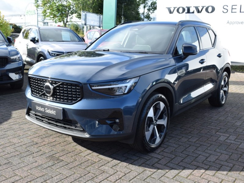 2025 (75) VOLVO XC40 2.0 B3P Plus Dark 5dr Auto 5820688